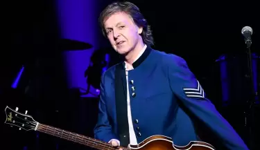 Paul McCartney durante concierto