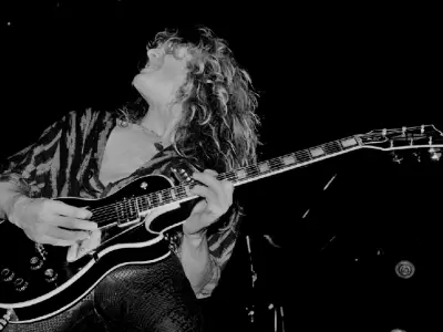 Ex estrella de Thin Lizzy y Whitesnake, John Sykes.