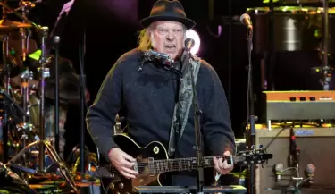 Neil Young invita a Donald Trump a su gira por EE.UU.: "Venga y escuche nuestra msica como lo hizo durante dcadas"