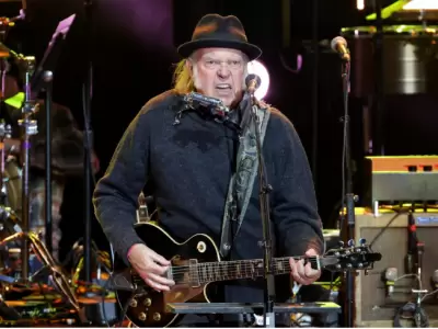 Neil Young invita a Donald Trump a su gira por EE.UU.: "Venga y escuche nuestra msica como lo hizo durante dcadas"
