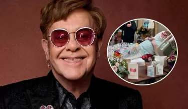 Elton John preocup a sus fans tras aparecer en al cama de un hospital