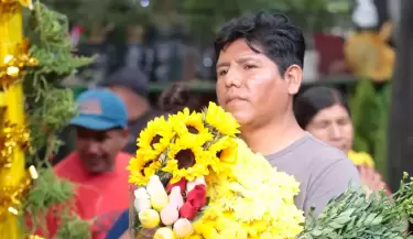 Por qu se regalan flores amarillas en el Per.
