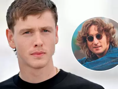 Harris Dickinson sobre interpretar a John Lennon en las biopics de Sam Mendes