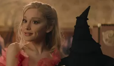 Ariana Grande reflexiona sobre su papel en Wicked.