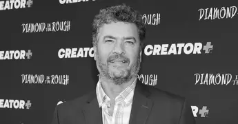 Lady Gaga impacta al estrenar gratis en YouTube su pel�cula de concierto.