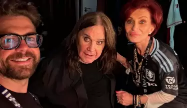 Hijo de Ozzy Osbourne revela que su padre visita a toda la familia