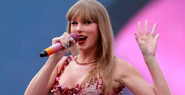 Hijo de Ozzy Osbourne se quiebra al recordar el �ltimo concierto del cantante.