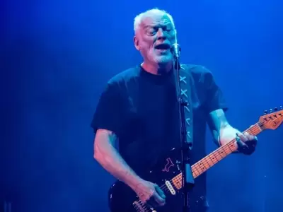 David Gilmour cumple 80 a�os y reviven los �xitos d la guitarra que redefini� el sonido de Pink Floyd.