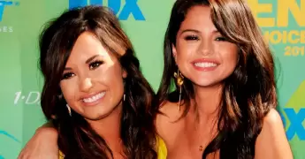 La banda de Keanu Reeves anuncia nuevo �lbum y gira.