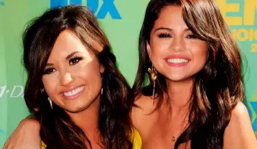 Demi Lovato habla sobre la amistad con Selena G�mez desde la infancia