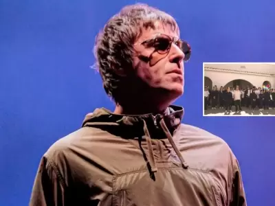 Unos alumnos argentinos cantaron un cl�sico de Oasis y terminaron sorprendiendo a Liam Gallagher.
